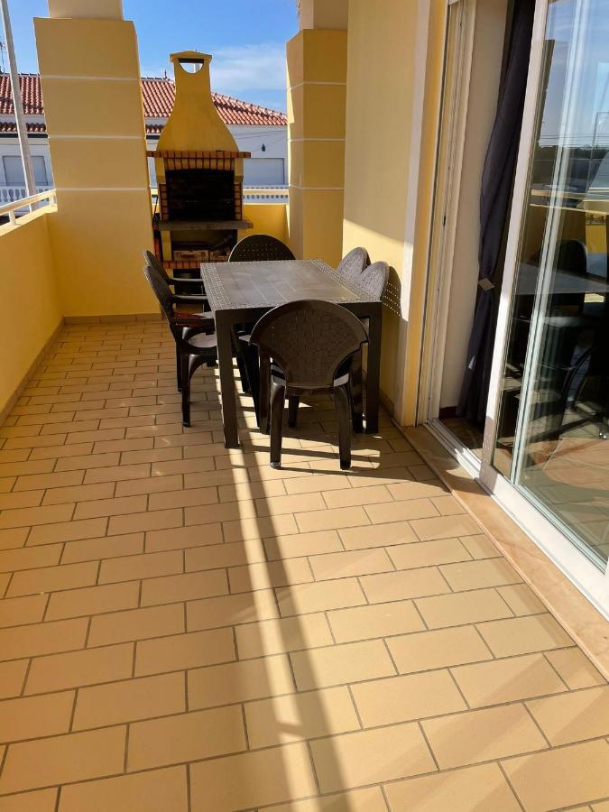 2 Bedrooms Apartment Vale Parra Praia Da Gale In A Privat Condominio جويا المظهر الخارجي الصورة
