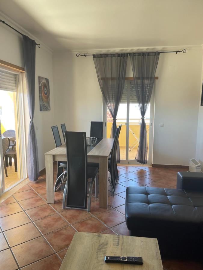 2 Bedrooms Apartment Vale Parra Praia Da Gale In A Privat Condominio جويا المظهر الخارجي الصورة