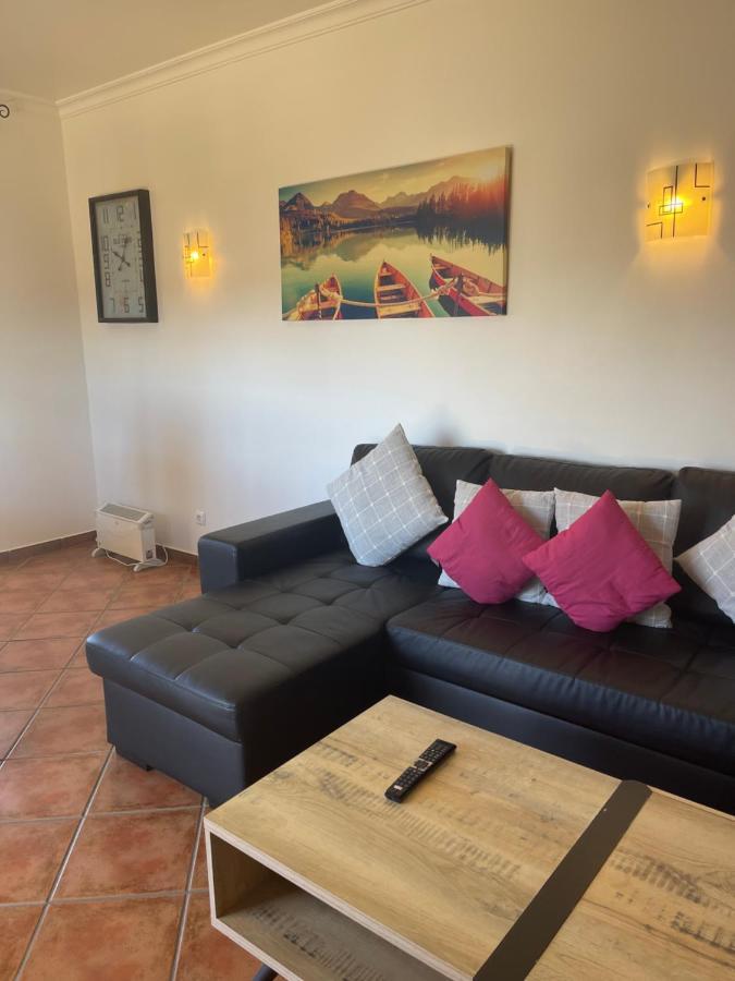 2 Bedrooms Apartment Vale Parra Praia Da Gale In A Privat Condominio جويا المظهر الخارجي الصورة