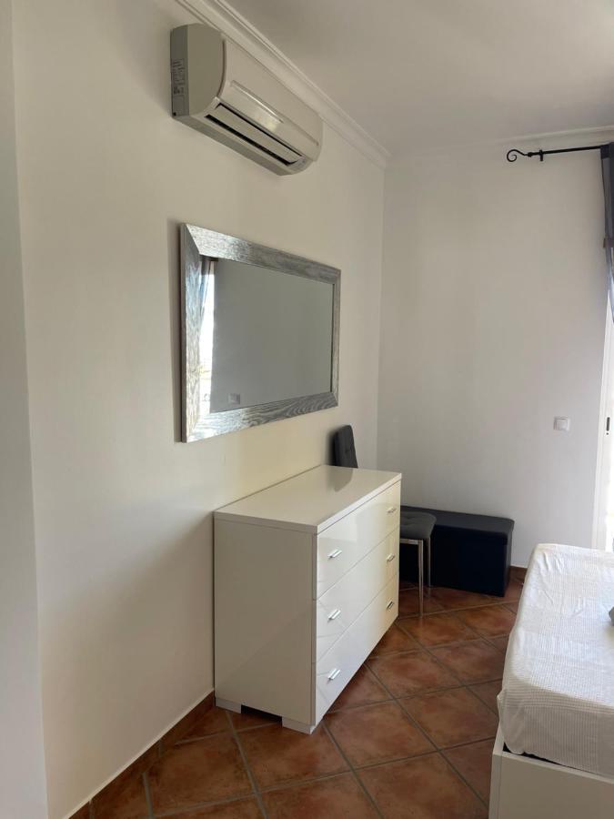 2 Bedrooms Apartment Vale Parra Praia Da Gale In A Privat Condominio جويا المظهر الخارجي الصورة