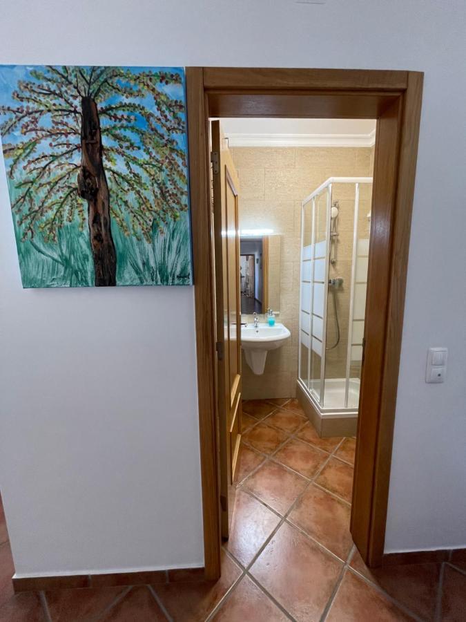 2 Bedrooms Apartment Vale Parra Praia Da Gale In A Privat Condominio جويا المظهر الخارجي الصورة